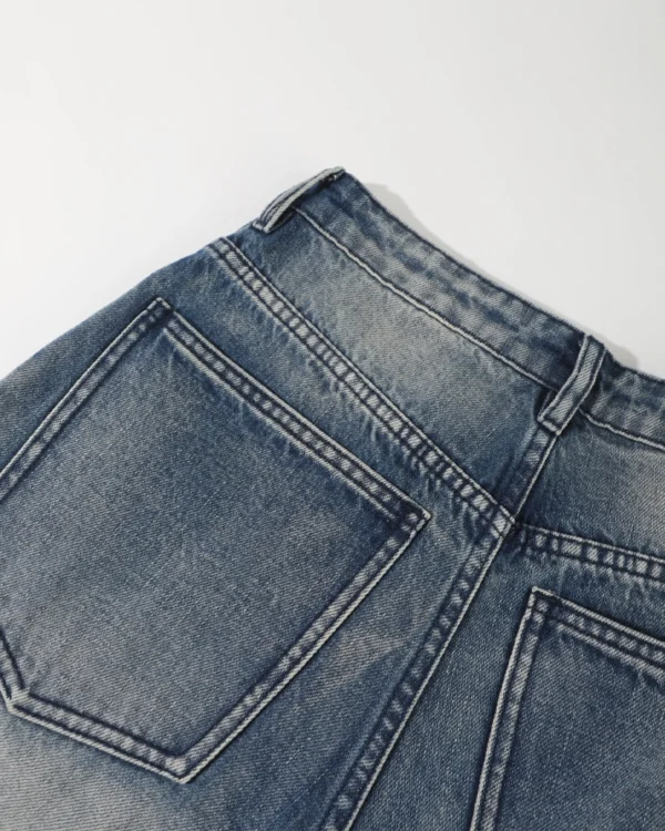 Affixed Cloth Embroidery Denim Jeans