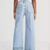 Baggy denim jeans