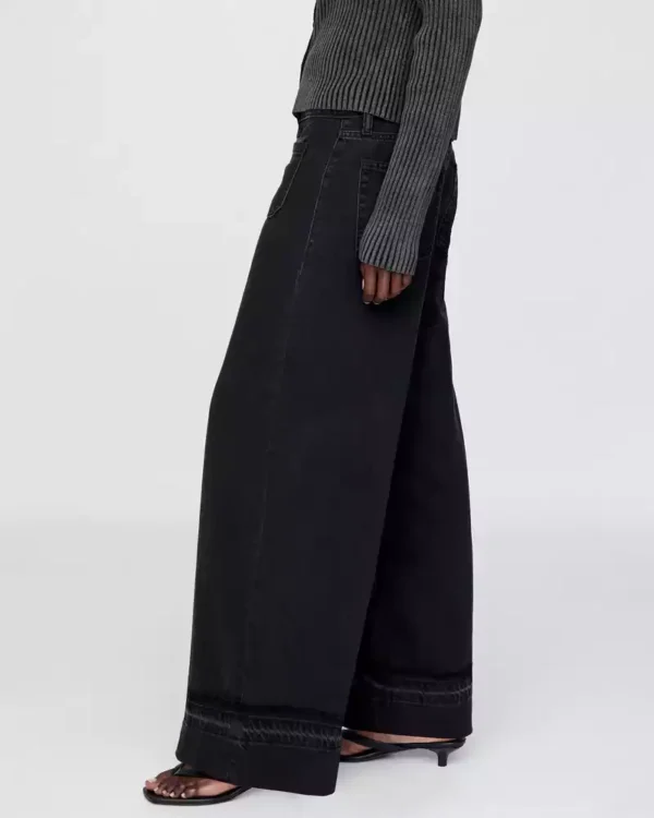 Black stone wash relaxed fit jeans