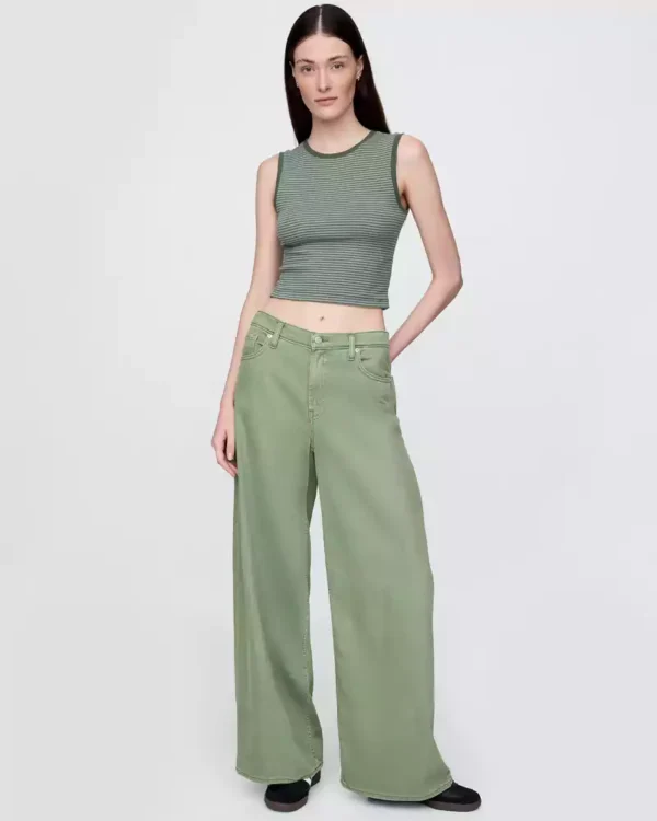 Dyed loose fit jeans Dyed loose fit jeans