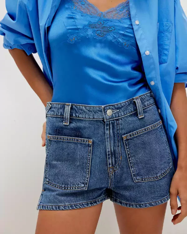 Slim fit women shorts Slim fit women shorts