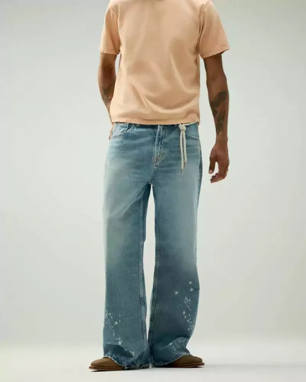 Vintage washed distressed straight-leg jeans Vintage washed distressed straight-leg jeans