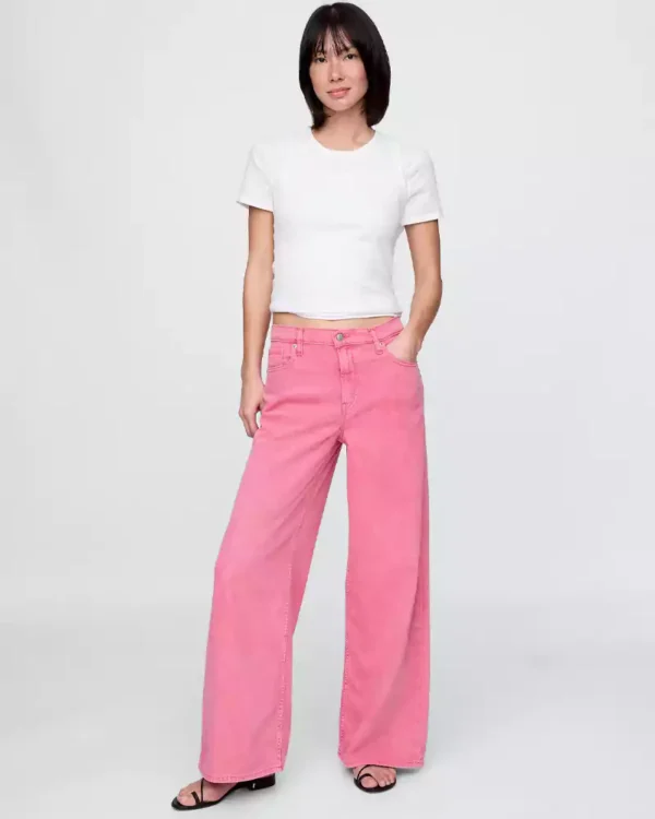 baggy jean in a sugar pink wash Baggy jean in a sugar pink wash