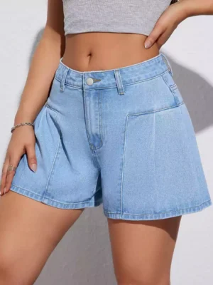 Pleated denim shorts