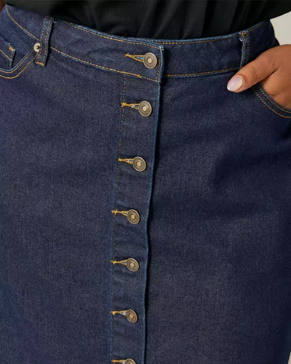 Maxi skirts denim