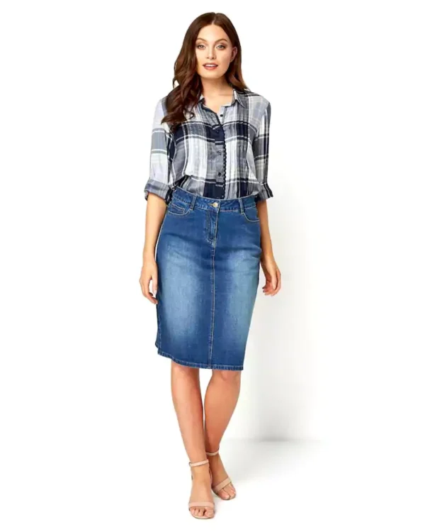 Stretch denim skirt