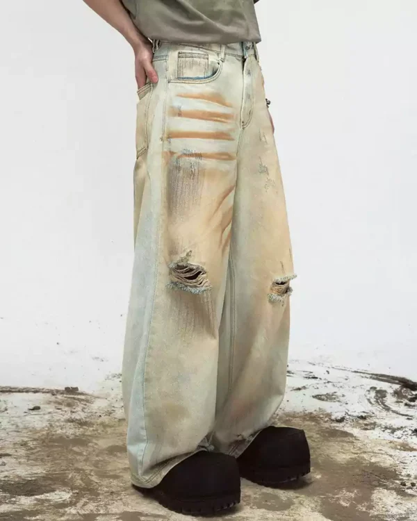 Light denim baggy jeans