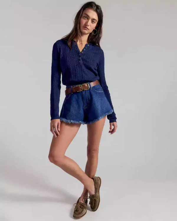 Comfortable denim shorts for women