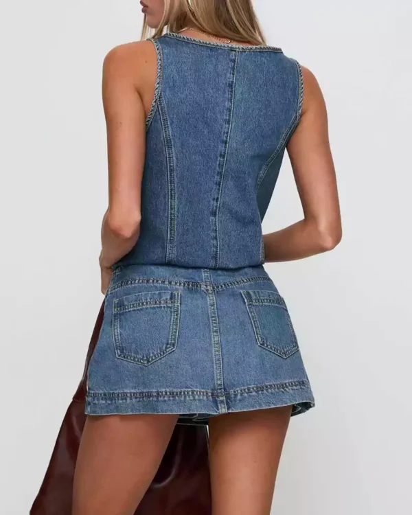 Dark wash denim skort