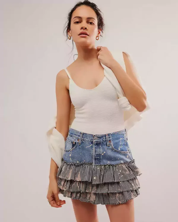 Denim mini skirt with ruffl Denim mini skirt with ruffl