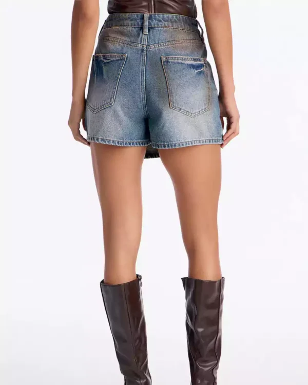 Frayed vintage washed denim shorts