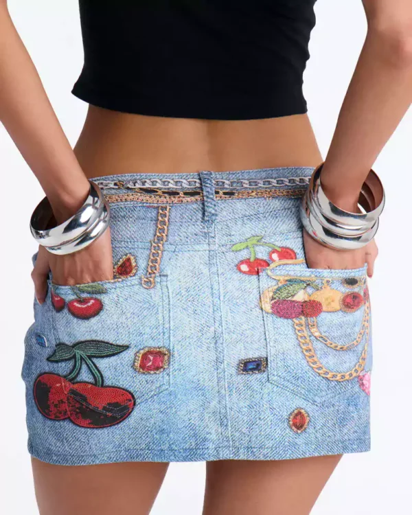 Short mini skirt denim