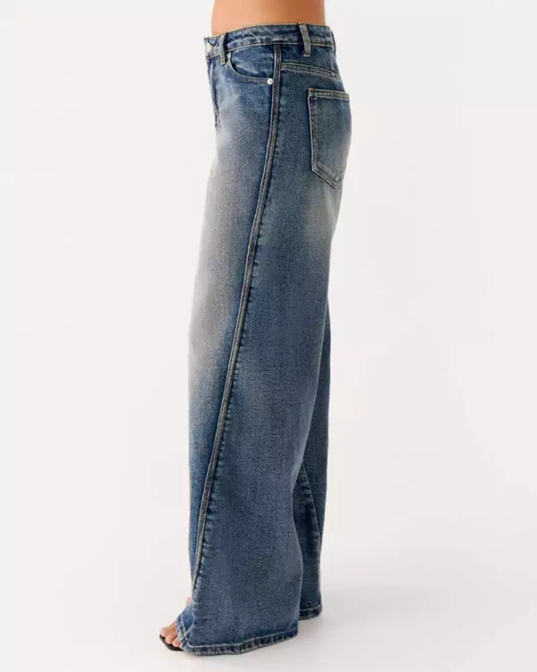 Blue denim jeans for women Blue denim jeans for women