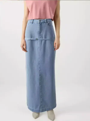Buckle denim skirt