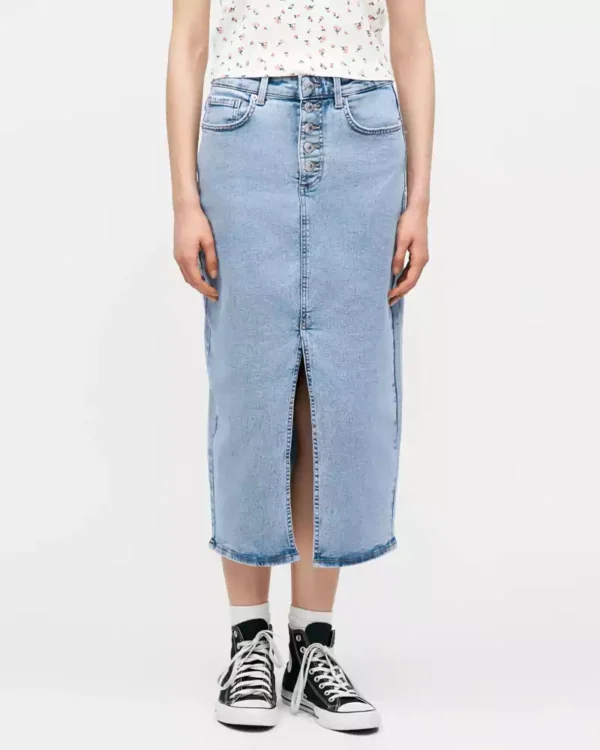 Denim skirt with front buttons