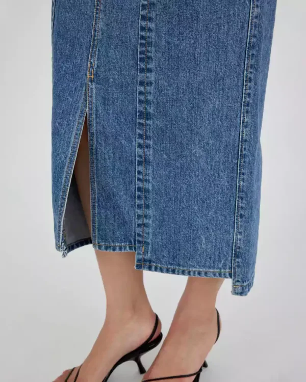 Denim tight skirt