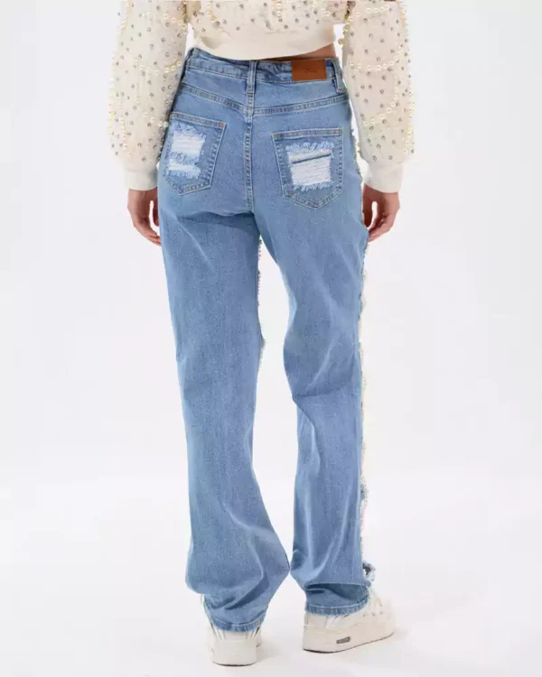 Distressed denim womens jeans Distressed denim womens jeans
