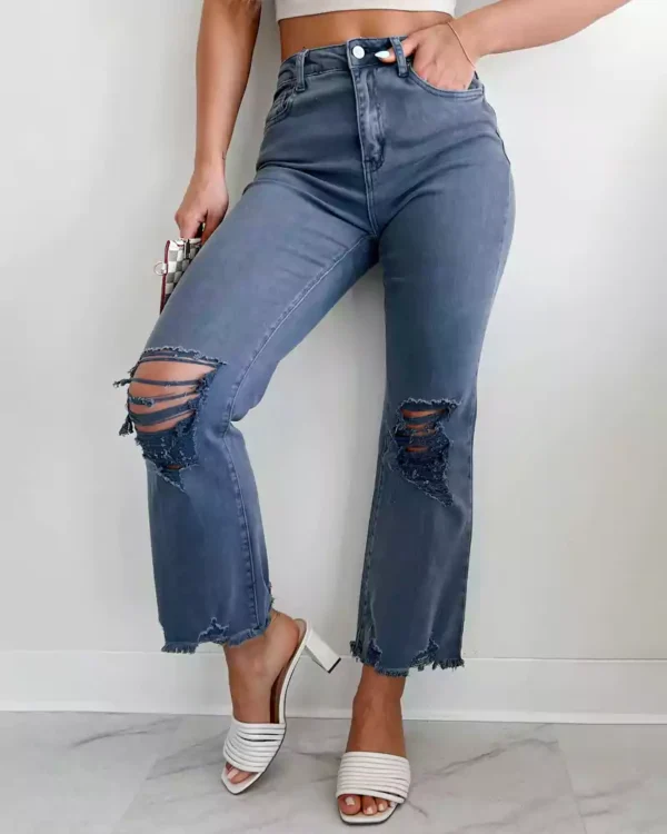 Denim distressed jeans
