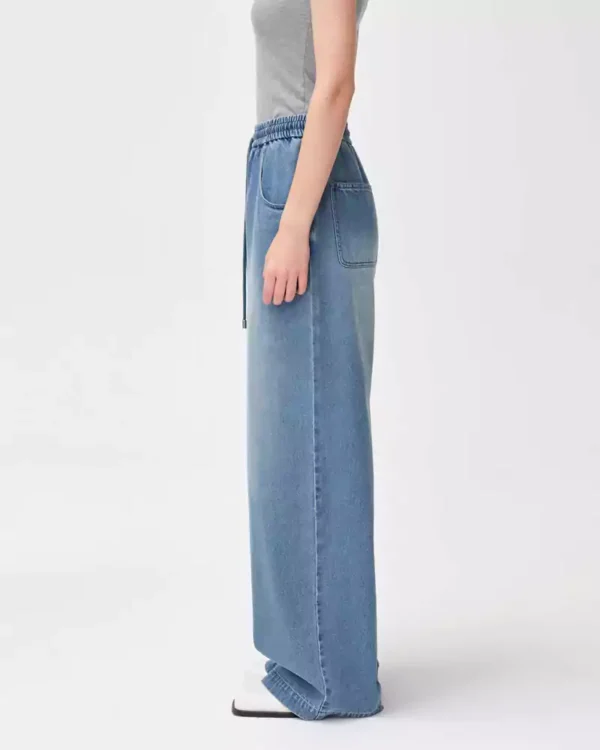 Denim faded jeans