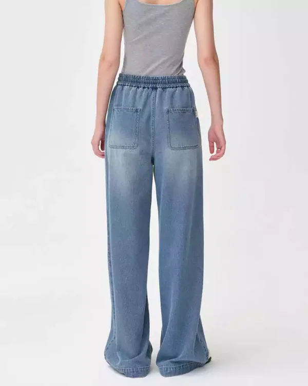 Denim faded jeans